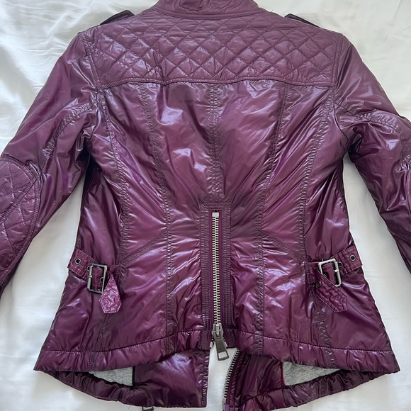 Authentic Burberry winter puffer jacket - Picture 7 of 10